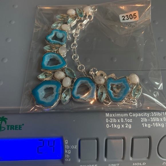 2305 Stunning Blue and Silver Agate Necklace - Picture 8 of 8